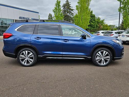 2022 Subaru Ascent Limited 8-Passenger