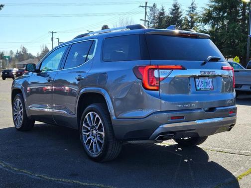 2021 GMC Acadia Denali