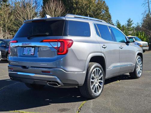 2021 GMC Acadia Denali