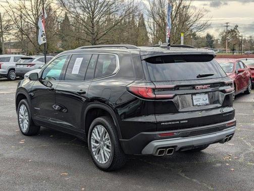 2024 GMC Acadia Elevation