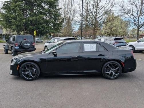Gloss Black 2022 Chrysler 300 S