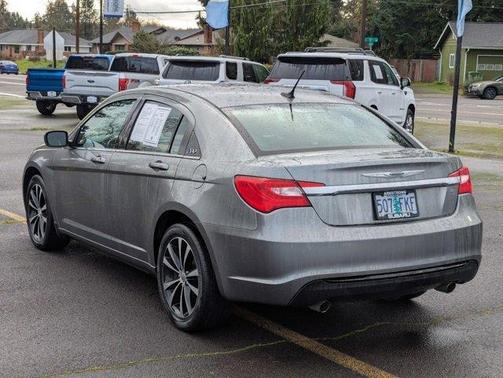 2012 Chrysler 200 S