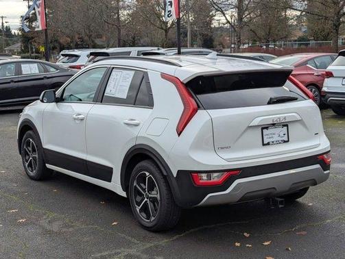 2023 Kia Niro EX