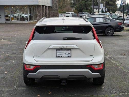 2023 Kia Niro EX