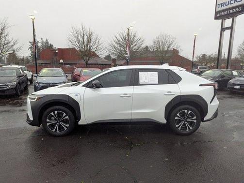 2023 Subaru Solterra Premium