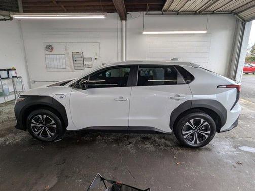 2023 Subaru Solterra Premium