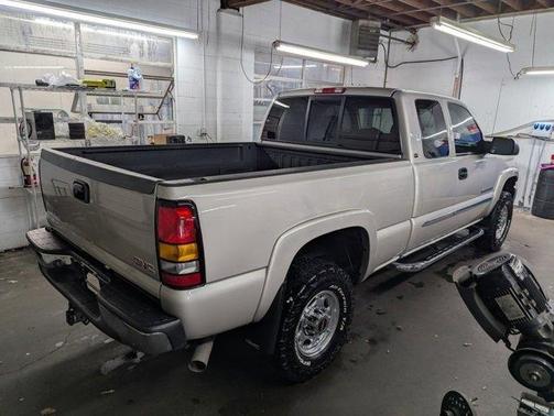 2005 GMC Sierra 2500 SLT