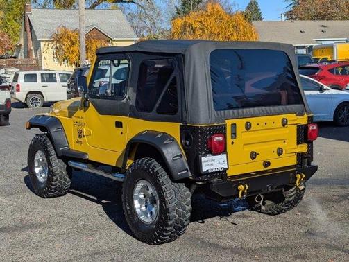 2000 Jeep Wrangler SE