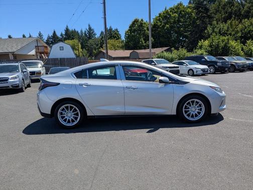 2018 Chevrolet Volt Premier