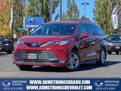 2023 Toyota Sienna Limited