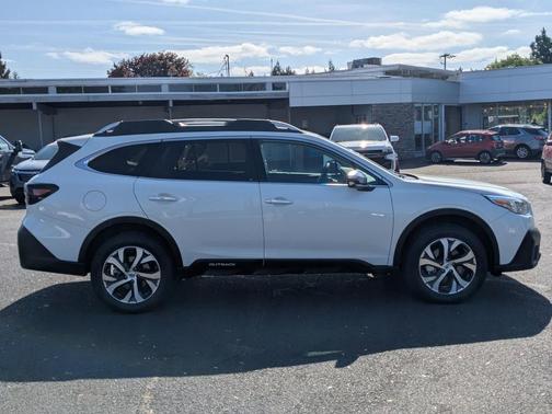 2021 Subaru Outback Touring XT