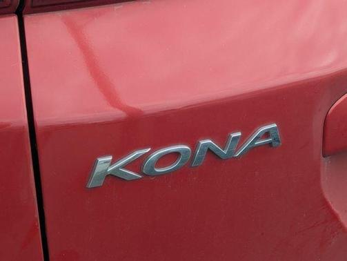 2021 Hyundai KONA SEL