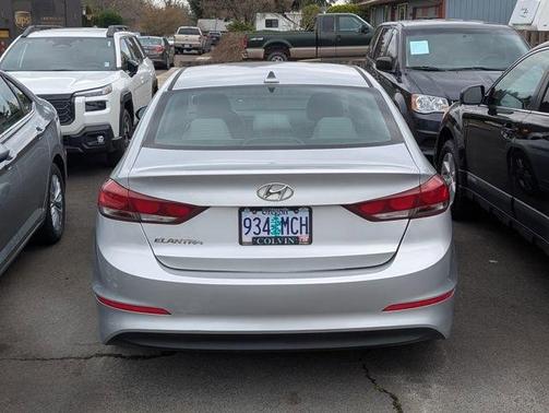 2018 Hyundai ELANTRA SEL