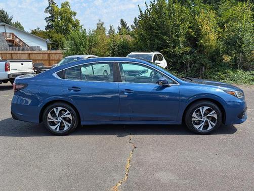 2022 Subaru Legacy Premium