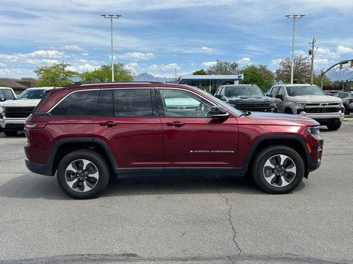 Velvet Red Pearlcoat 2023 Jeep Grand Cherokee 4xe Base