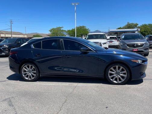 2019 Mazda Mazda3 FWD w/Premium Package