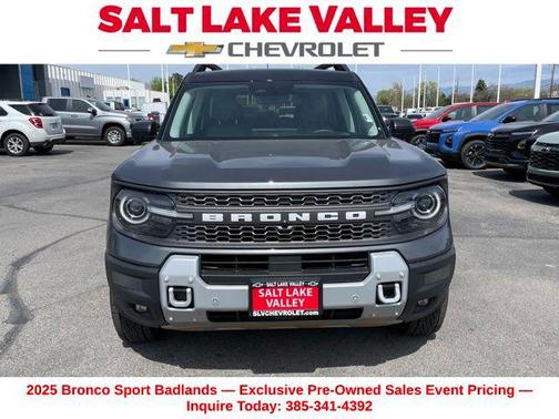 CARBONIZED GRAY METALLIC 2025 Ford Bronco Sport Badlands