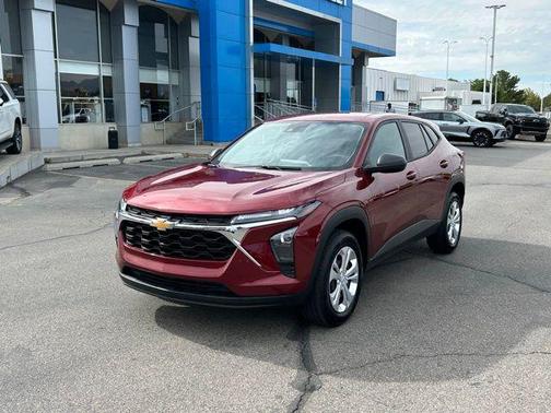 2025 Chevrolet Trax LS