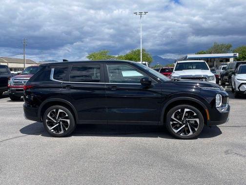 2022 Mitsubishi Outlander SE Launch Edition S-AWC