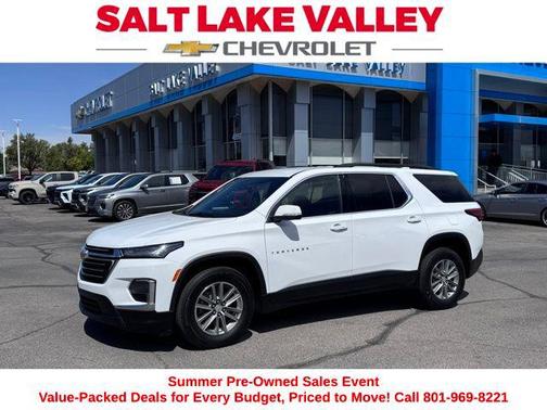 Summit White 2023 Chevrolet Traverse LT Cloth