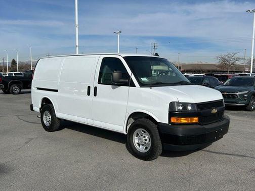 2022 Chevrolet Express 3500 RWD 3500 Regular Wheelbase WT