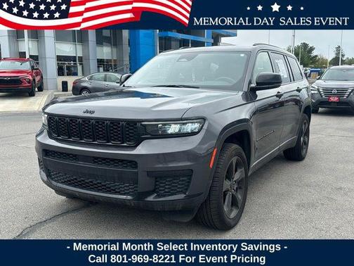 Baltic Gray Metallic Clearcoat 2023 Jeep Grand Cherokee L Altitude