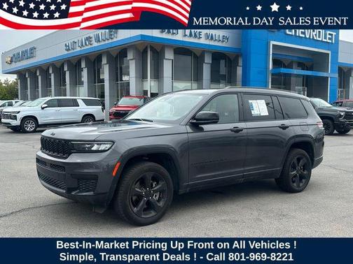 Baltic Gray Metallic Clearcoat 2023 Jeep Grand Cherokee L Altitude