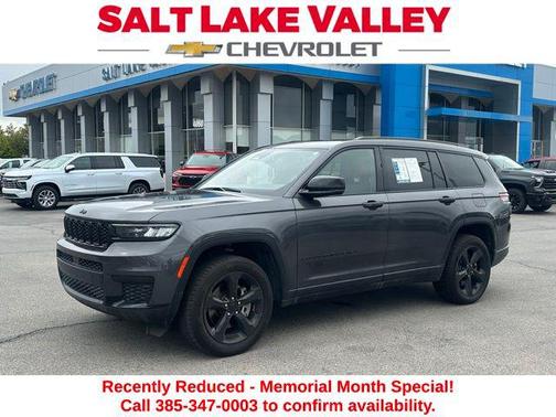 Baltic Gray Metallic Clearcoat 2023 Jeep Grand Cherokee L Altitude