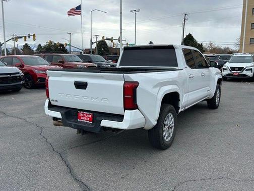 2024 Toyota Tacoma SR5