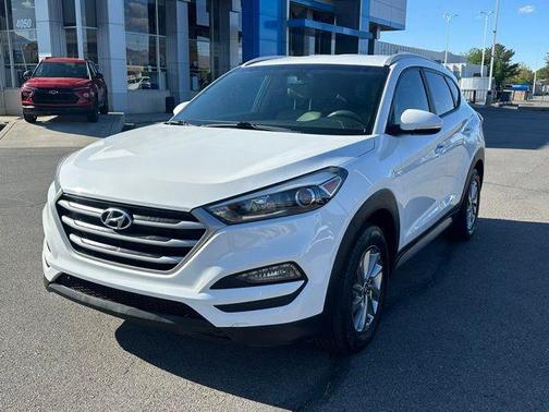 Dazzling White 2018 Hyundai TUCSON SEL Plus