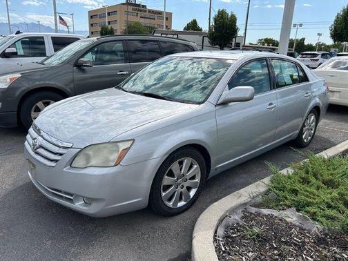 2005 Toyota Avalon XL