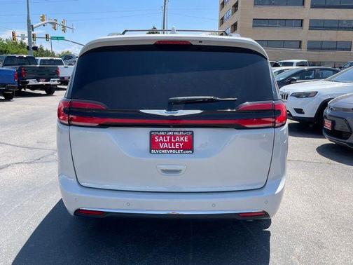2021 Chrysler Pacifica Hybrid Touring L