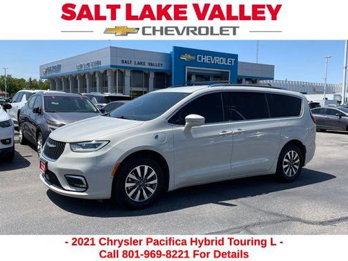 2021 Chrysler Pacifica Hybrid Touring L