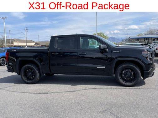 Onyx Black 2022 GMC Sierra 1500 Elevation