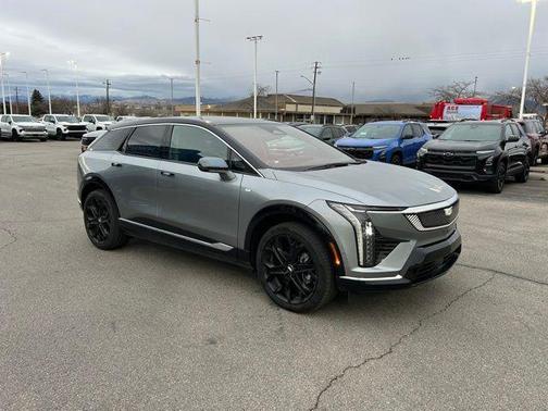 2025 Cadillac OPTIQ Luxury 2 AWD