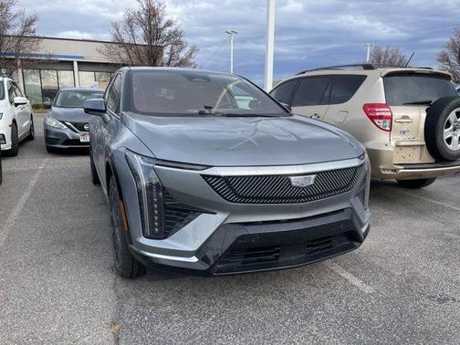 2025 Cadillac OPTIQ Luxury 2 AWD