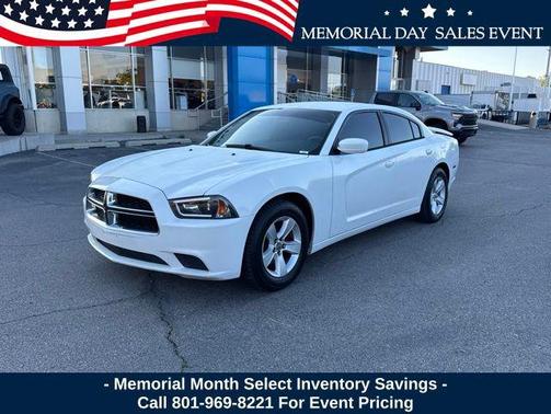 Bright White Clearcoat 2012 Dodge Charger SE