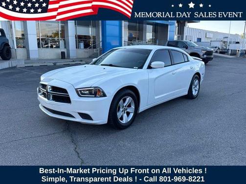 Bright White Clearcoat 2012 Dodge Charger SE