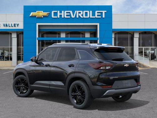 Mosaic Black Metallic 2026 Chevrolet Trailblazer LT