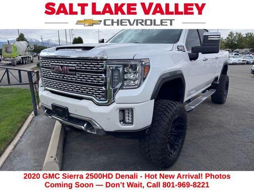 White Frost Tricoat 2020 GMC Sierra 2500 Denali