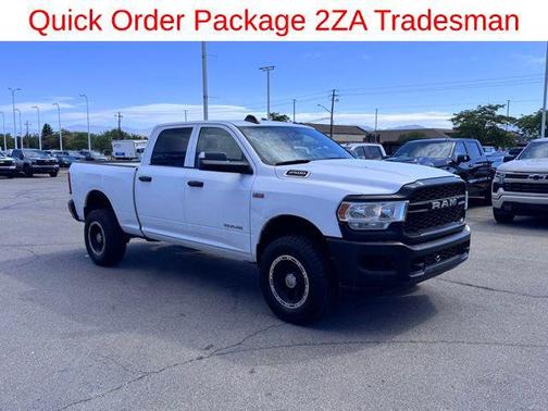 Bright White Clearcoat 2019 RAM 2500 Tradesman Crew Cab 4x4 6'4' Box