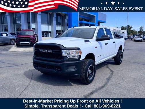 Bright White Clearcoat 2019 RAM 2500 Tradesman Crew Cab 4x4 6'4' Box