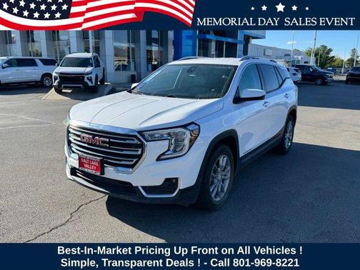 Summit White 2022 GMC Terrain SLT