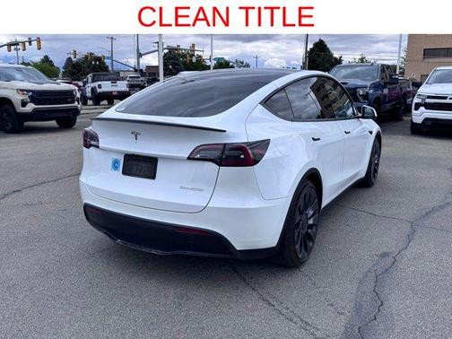 Pearl White Multi-Coat 2022 Tesla Model Y Performance Dual Motor All-Wheel Drive
