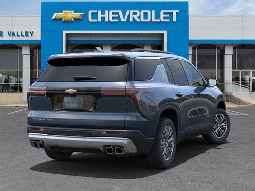 2025 Chevrolet Traverse LT