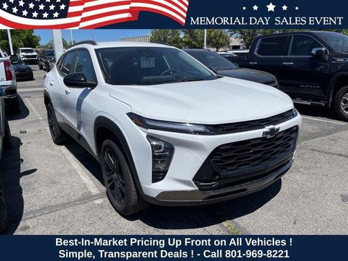 Summit White 2025 Chevrolet Trax FWD ACTIV