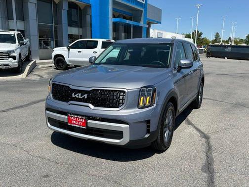 2024 Kia Telluride LX