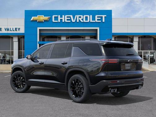 Mosaic Black Metallic 2026 Chevrolet Traverse LT