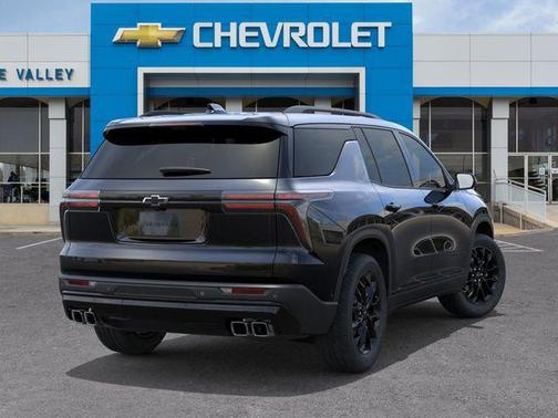 Mosaic Black Metallic 2026 Chevrolet Traverse LT