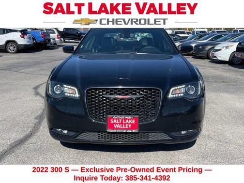 2022 Chrysler 300 S